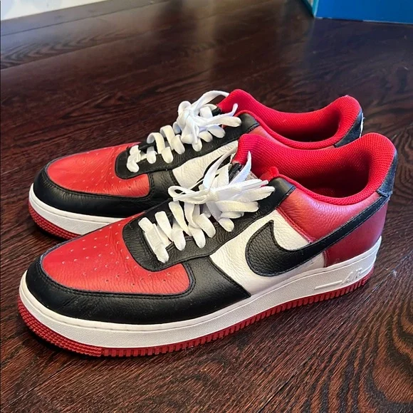 Like new Men’s Nike Air Force ones Black and Red Sneakers - Picture 1 of 4